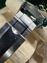 Carica l'immagine nel visualizzatore di Gallery, ROLEX GMT MASTER II 116710BLNR 'VENDUTO'