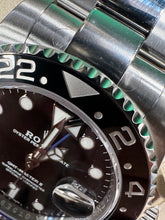 Carica l'immagine nel visualizzatore di Gallery, ROLEX GMT MASTER II 116710BLNR 'VENDUTO'
