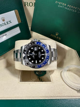 Carica l'immagine nel visualizzatore di Gallery, ROLEX GMT MASTER II 116710BLNR 'VENDUTO'
