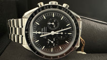 Carica l&#39;immagine nel visualizzatore di Gallery, OMEGA SPPEDMASTER DOPPIO ZAFFIRO
