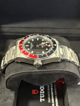 Carica l'immagine nel visualizzatore di Gallery, TUDOR BLACK BAY GMT M79830RB
